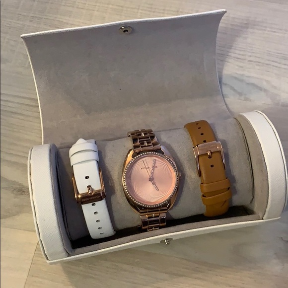 Michael Kors Accessories - NWT Authentic Michael Kors rose gold watch set